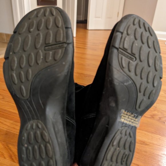 Privo by Clarks suede boots, size 5.5 - Picture 4 of 7